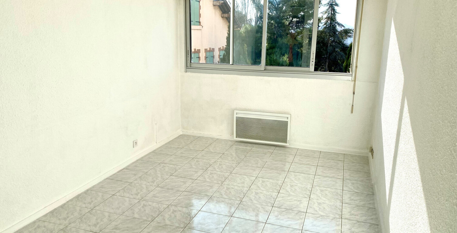 Beau studio à la Timone — photo 1