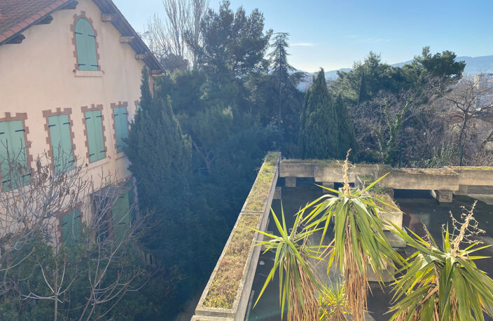 Beau studio à la Timone — photo 4
