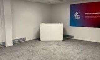 Bureau   m² à louer à Tours (37100)