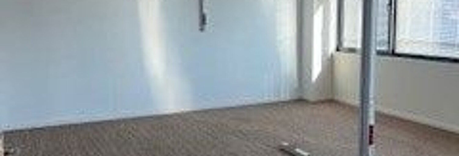 Bureau   m² à louer à Tours (37100)