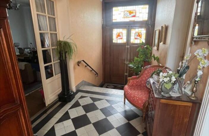 A VENDRE LAMBERSART Bourg,  maison Familiale de 180m2 habitables — photo 2