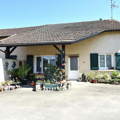 Immeuble  230000 €