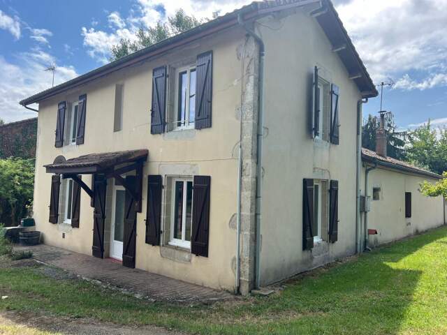 Maison À Vendre — photo du bien