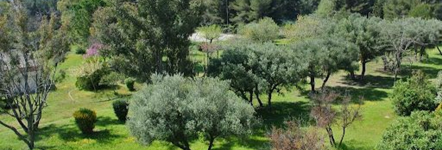 Terrain  2000 m² à vendre à La Cadière-d'Azur (83740)