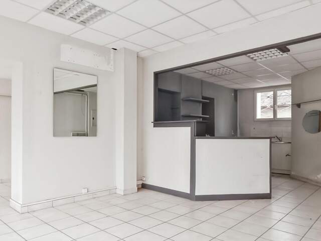 Local commercial, emplacement n°1 de 39 m² — photo du bien
