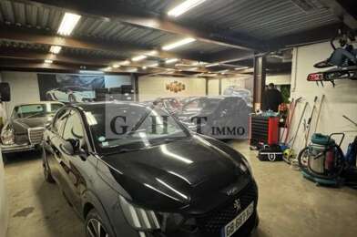 Local industriel  1900 €