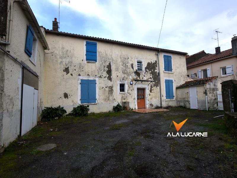 Villa / Maison  T6 à vendre Châtaigneraie (La) 85120