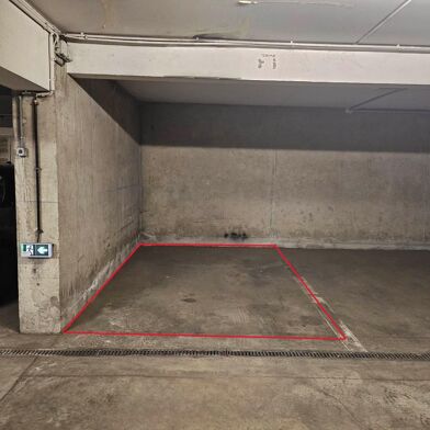 Parking 12 m²