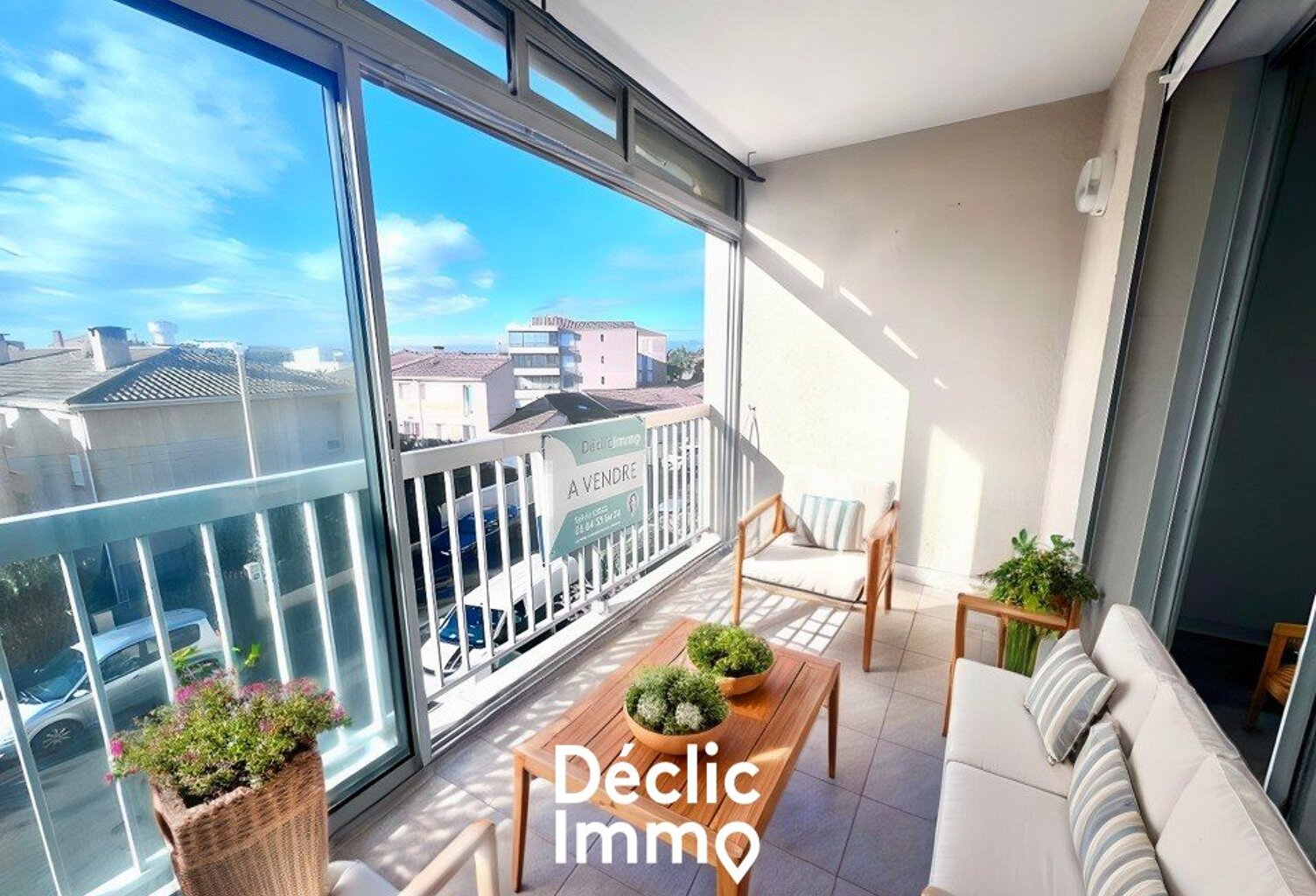 T3 lumineux avec loggia plein sud, à deux pas de la mer et du port ! — photo 1