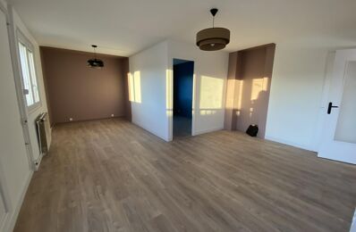 location appartement 555 € CC /mois à proximité de Guilherand-Granges (07500)