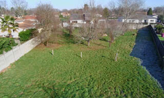 Terrain  812 m² à vendre à Saint-Jean-d'Illac (33127)