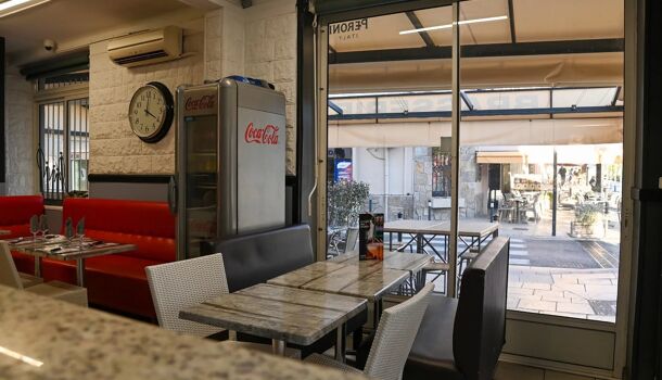 Local commercial 2 pièces  à vendre Londe-les-Maures (La) 83250