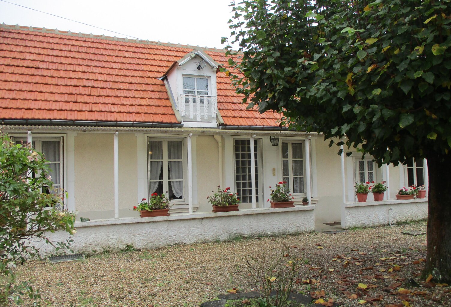 Maison d'habitation type longère proche centre-ville — photo 1