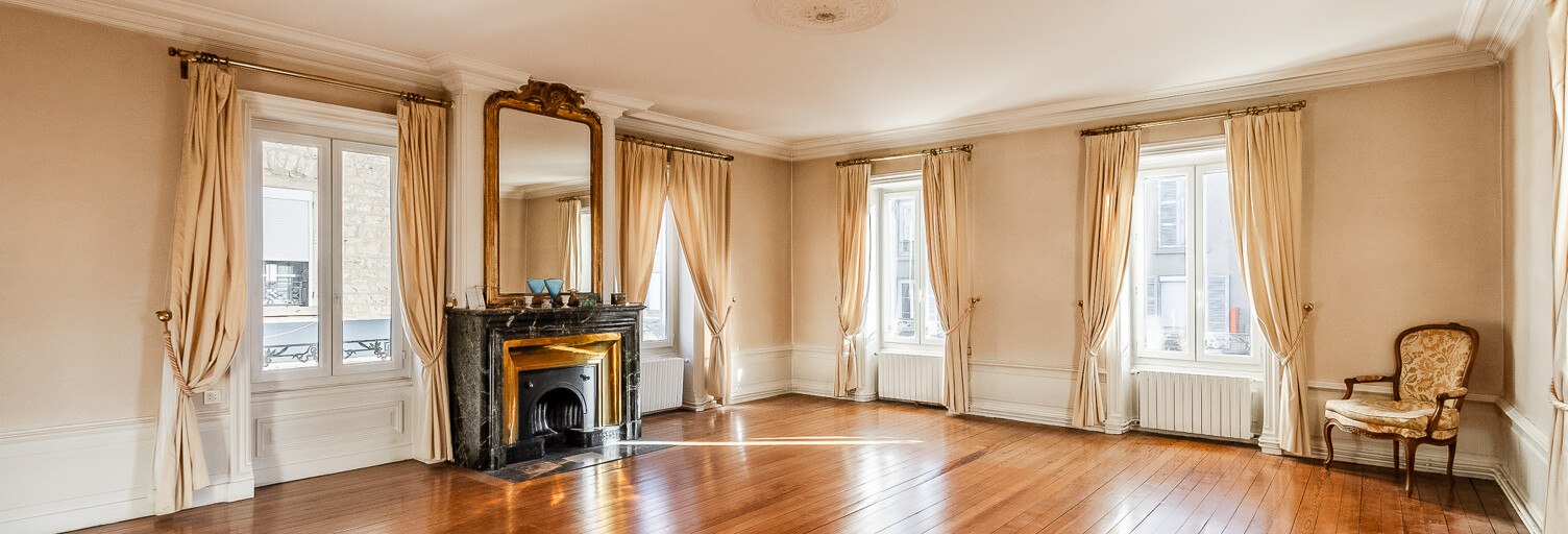 Appartement 7 Pièces 213 m² à vendre à Villefranche-sur-Saône (69400)