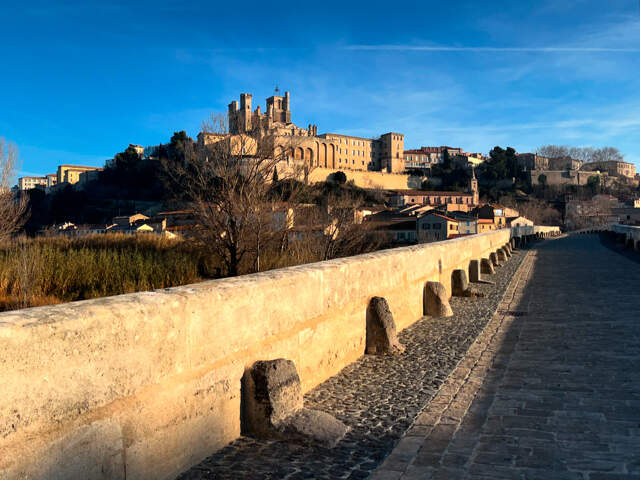 Immeuble, local et habitation,exterieur, Beziers — photo du bien