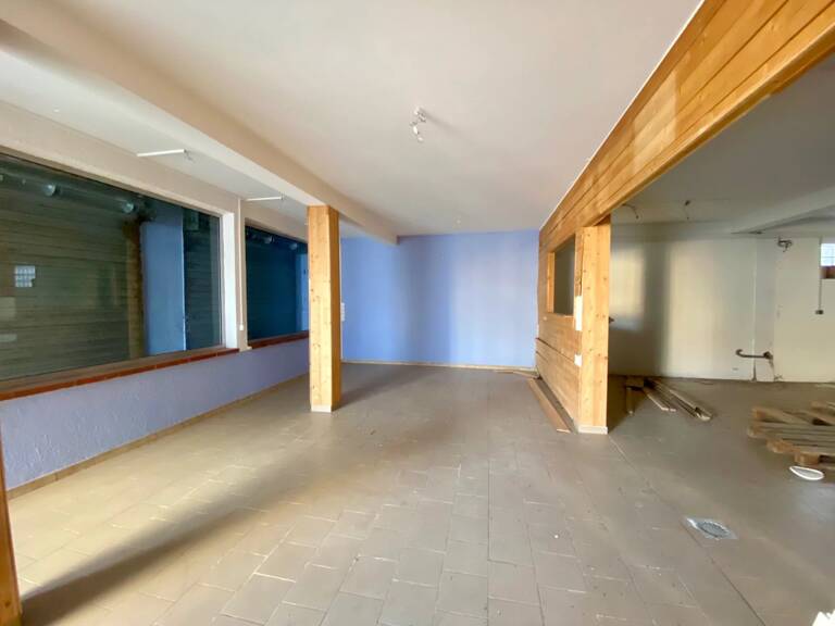 5 Min de Villefranche, local commercial de 150 m2 — photo 1