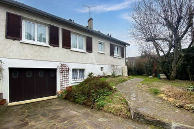 Maison 6 pièces 379001 €