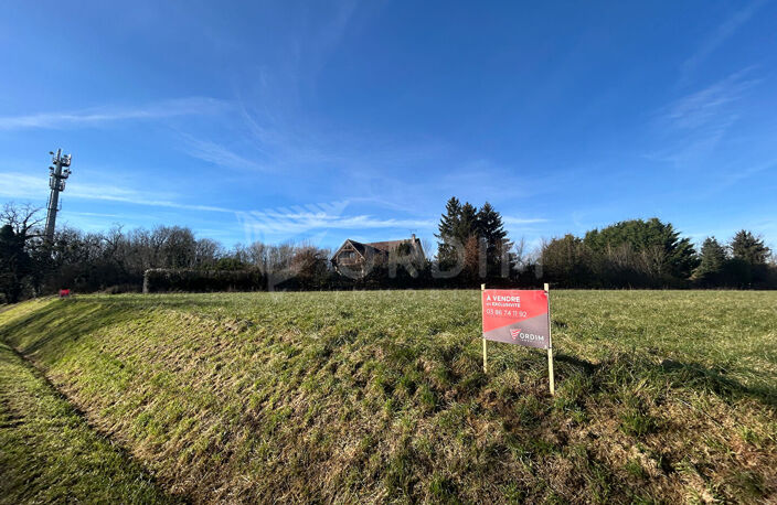 POURRAIN - Terrain de 2785m² avec vue dégagée — photo 2