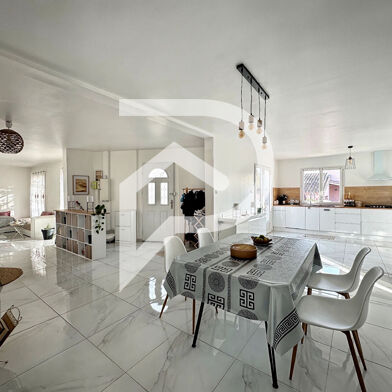 Maison 5 pièces 440000 €