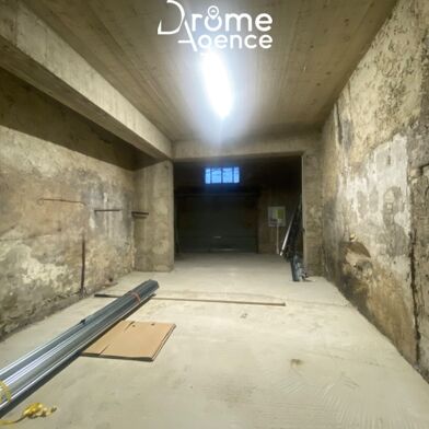 Appartement  280 €