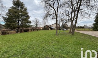 Terrain  953 m² à vendre à Saint-Clair-de-la-Tour (38110)