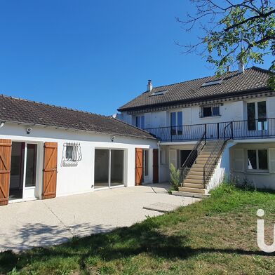 Maison 8 pièces 240 m²