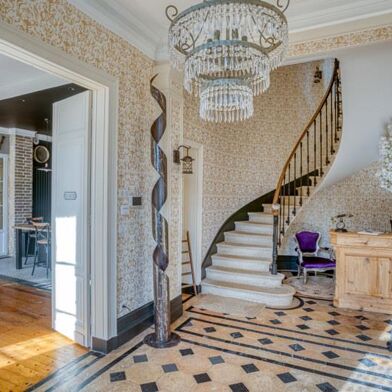 Maison 9 pièces 832000 €