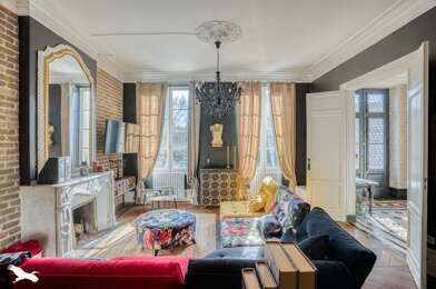 Maison 9 pièces 832000 €