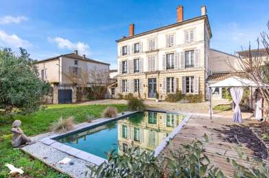 Maison 9 pièces 832000 €