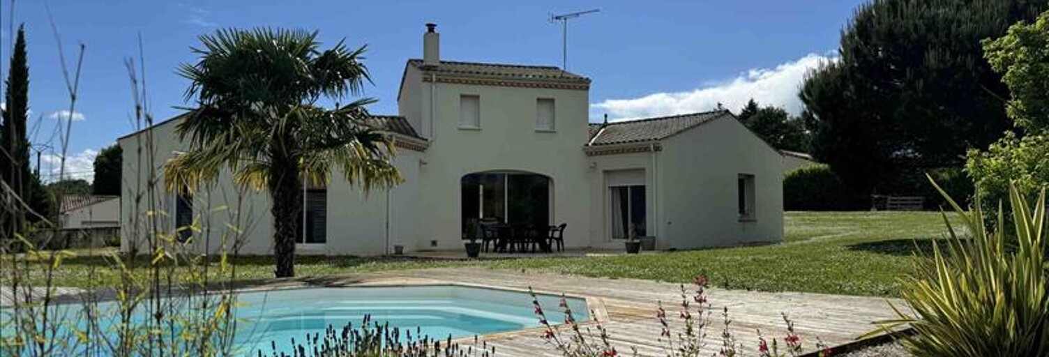 Maison 6 Pièces 158 m² à vendre à Saint-Simon-de-Bordes (17500)