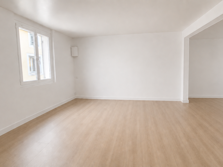 Maison de village 108 m2 avec terrasse, garage, 2 box et dépendance   Pernes-les-Fontaines — photo 1