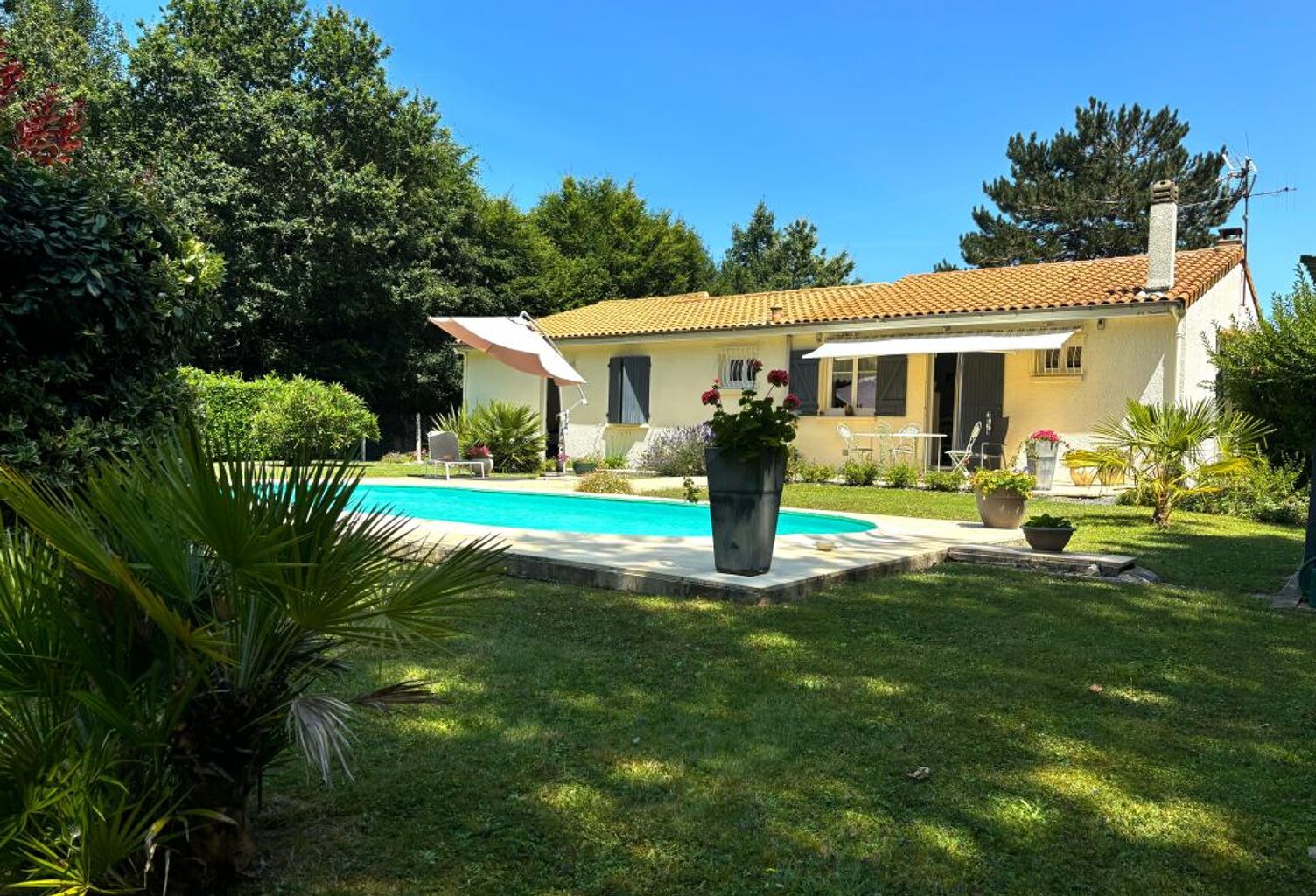 Maison À Vendre — photo 1