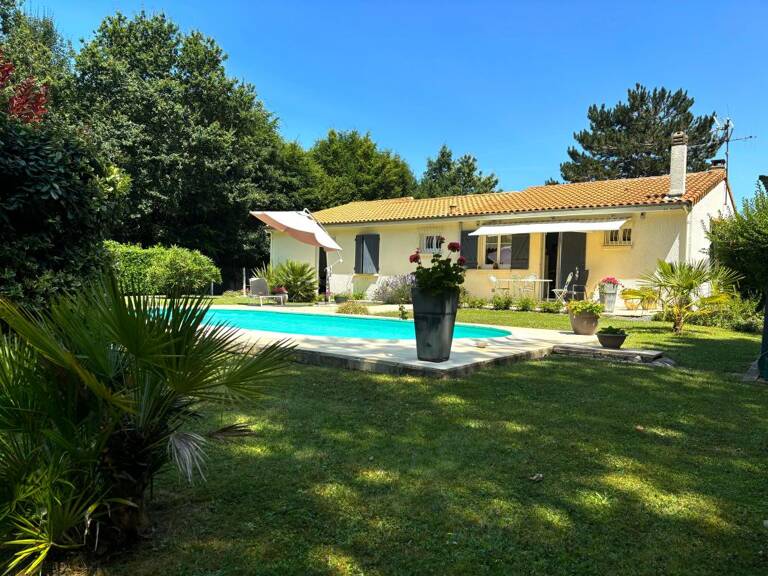Maison À Vendre — photo 1