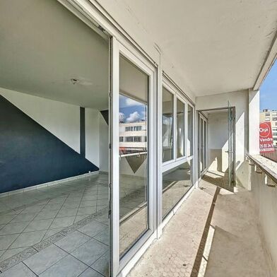 Appartement 4 pièces 93000 €