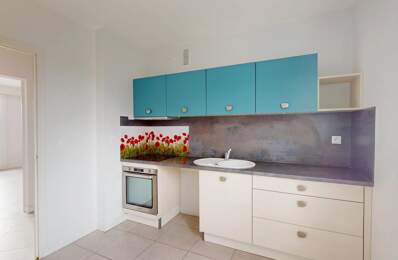A LOUER - Appartement 3 pièces Chartres avec Garage et Balcon — photo du bien