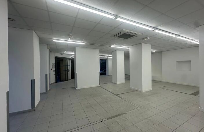 Local commercial — photo 4