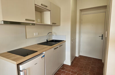 location appartement 400 € CC /mois à proximité de Vergèze (30310)