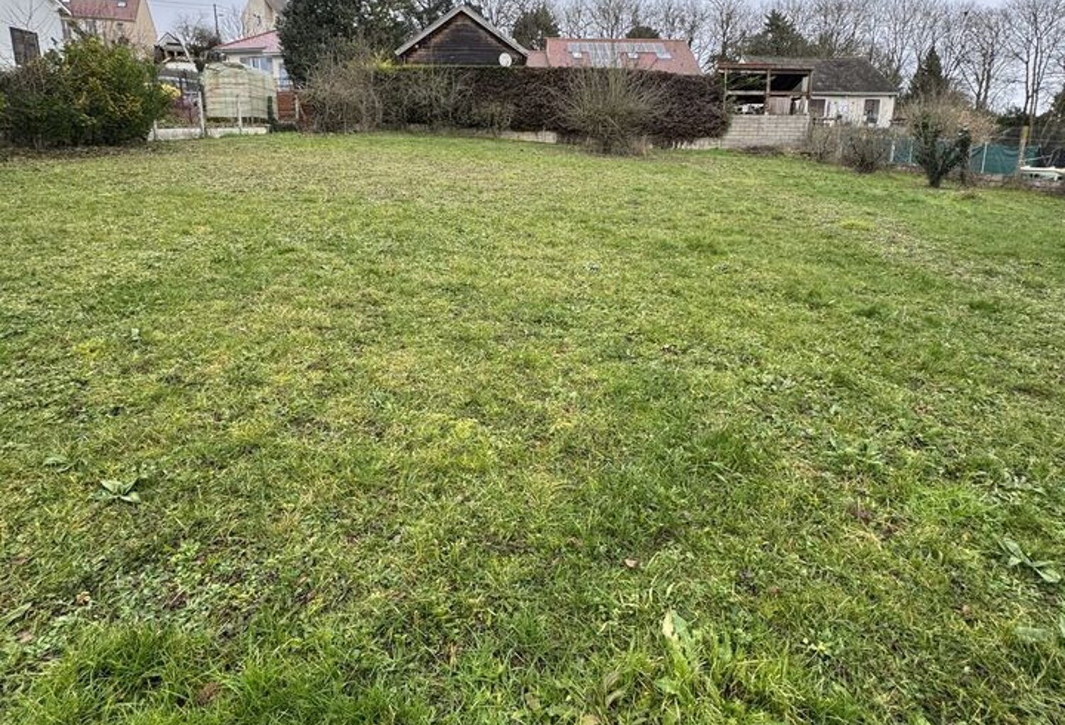Terrain constructible 981 m² — photo 1