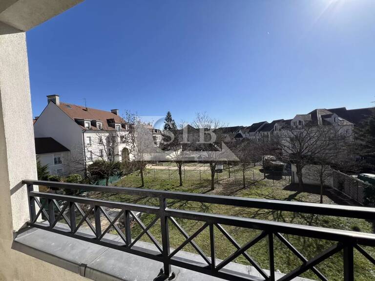 MONLTHERY: Appartement 2 pièces avec balcon — photo 1