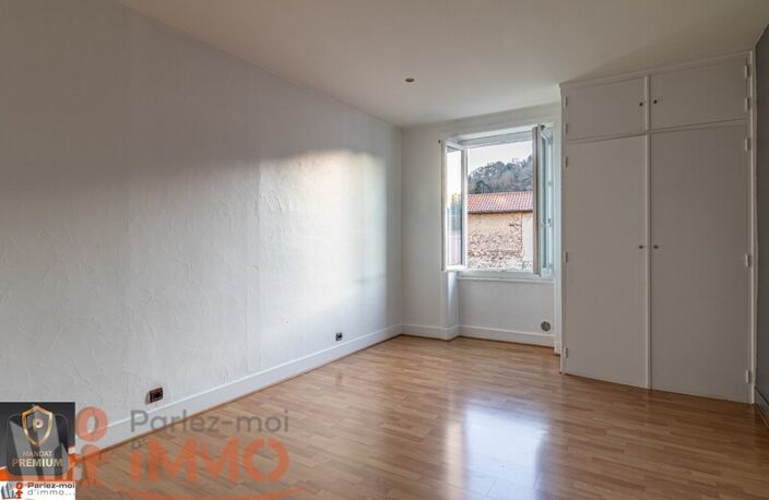 Duplex — photo 2