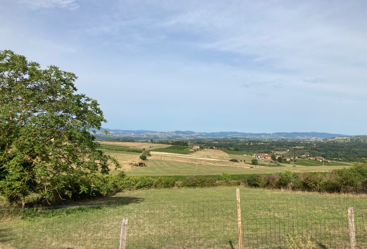 Charnay  terrain à construire 840m2 dans le village des Pier — photo 1