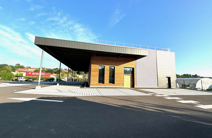 L'ARBRESLE LOCAL COMMERCIAL OU D'ACTIVITÉS 300 M2 EN ZONE CO — photo 4
