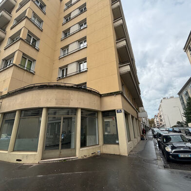 Commerce 4 pièces 2567 €