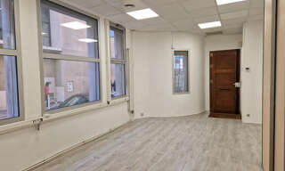 Bureau  39 m² à louer à Toulon (83000)