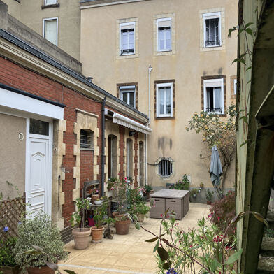 Maison 9 pièces 240 m²