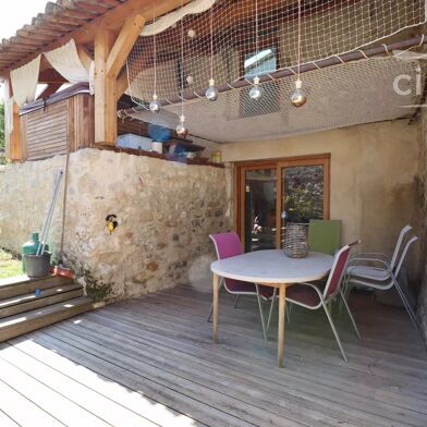 Maison 7 pièces 225 m²