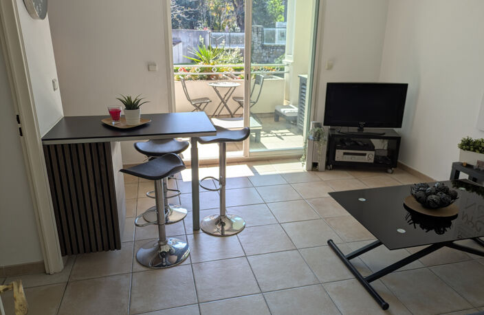 T2 38 m2 - Terrasse, piscine, parking et garage - Le Cap-Bru — photo 2