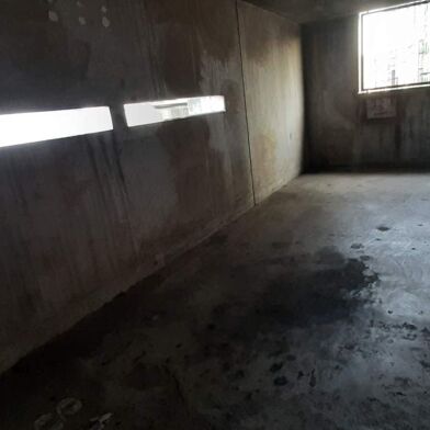 Garage  17000 €