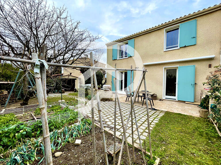 La Roque d'Anthéron - Maison R+1 de 108 m² avec 325 m² de ter... — photo 1