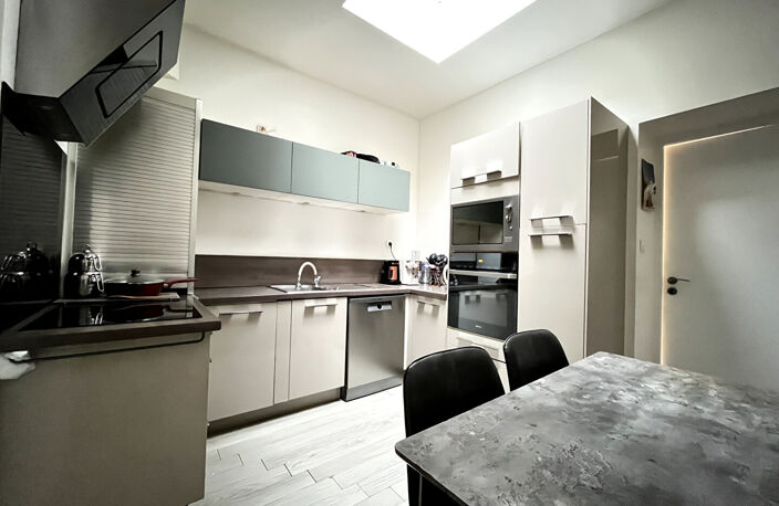 MAISON 4 CHAMBRES - 107 m2 - PROCHE TRAM ET METRO — photo 5
